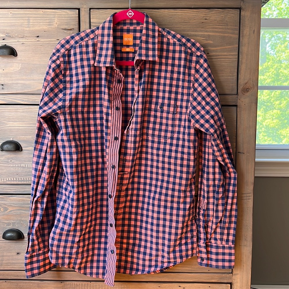 EUC BOSS button down shirt sz L